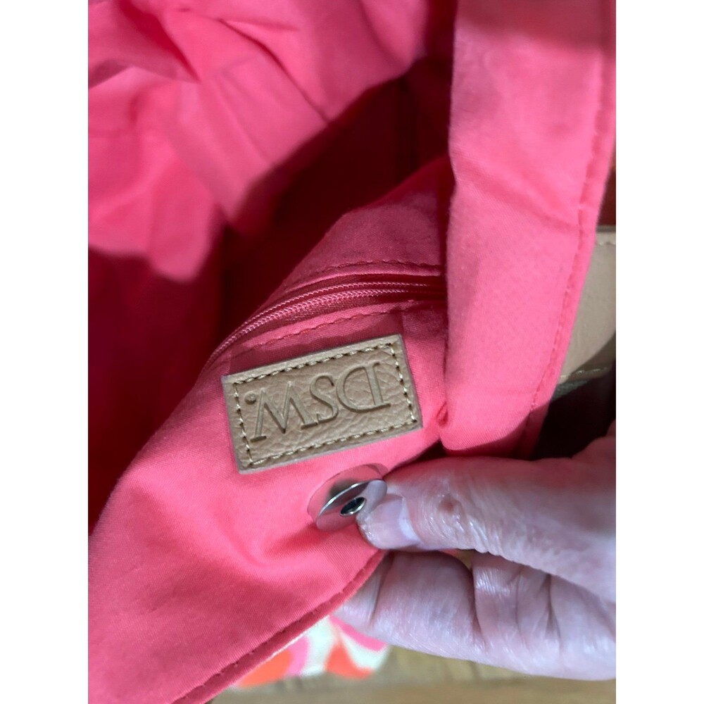 Vintage (Almost) DSW Hearts Tote - Picture 5 of 5